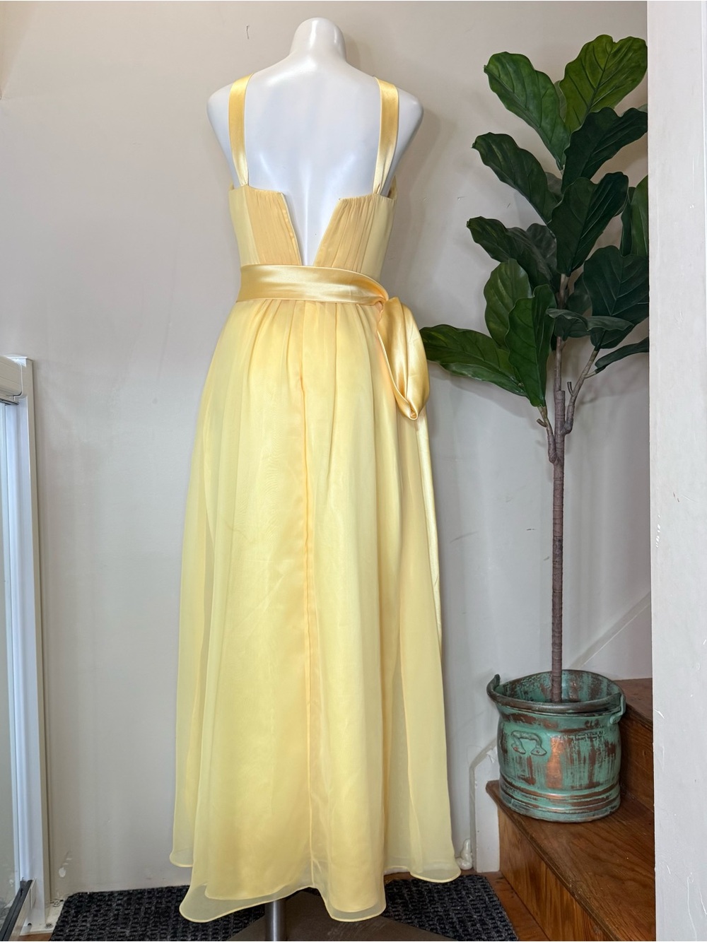 AFTER SIX Halter Gown size Small (see measurements) - Picture 6 of 15